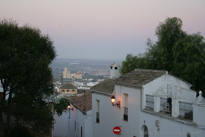 Osuna - ir viena no brīnišķīgākajām Spānijas vietām, kurā līdz mūsu dienām ir saglabājies viduslaiku pilsētas centrs 69147