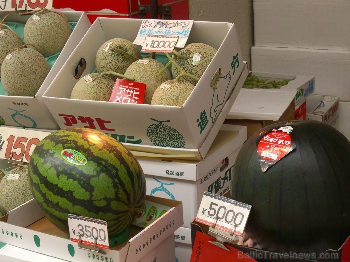 Japānā audzētie arbūzi un melones (Foto: Guna Ķibere) 70581