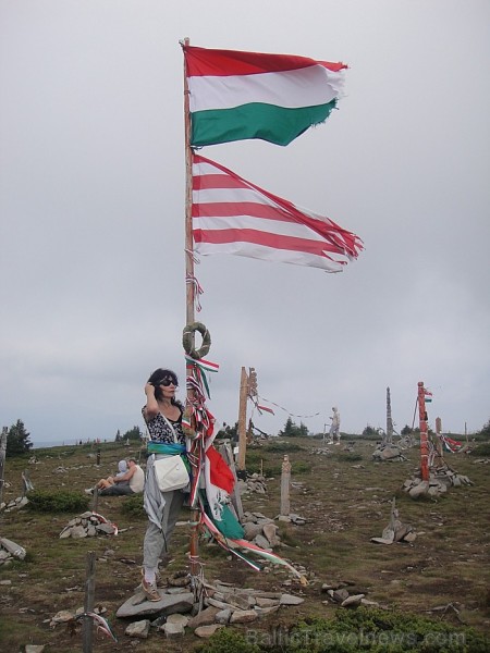 Senais maģāru karogs! Svētā Ištvana dienā-maģāru lielākajos svētkos. Foto: Remiro Travel 72986