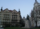 Prāga mēdz dēvēt par Maģisko pilsētu! Bagāta ar gleznainiem arhitektūras pieminekļiem, kultūras centru un vijošām bruģētām ielām -  www.czechairlines. 49