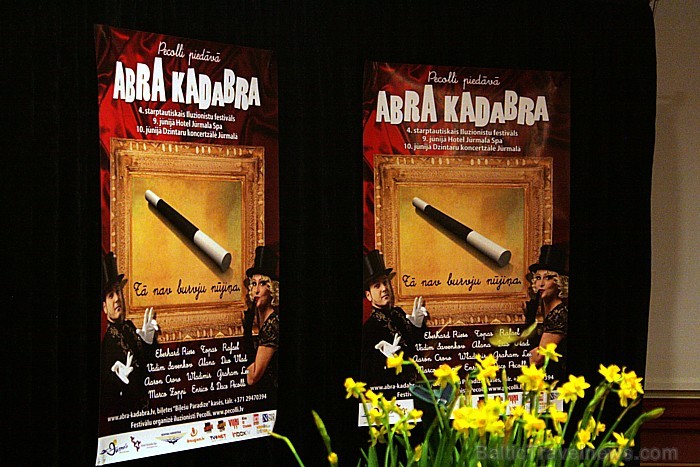 12.04.2012 viesnīcā Monika Centrum Hotels notika preses konference 4. starptautiskajam iluzionistu festivālam «Abrakadabra». www.abra-kadabra.lv 73800