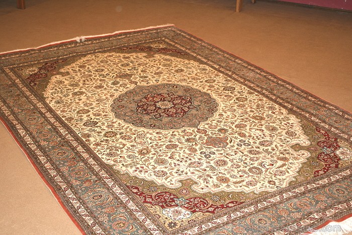 Turcija no senseniem laikiem ir slavena ar vilnas un zīda paklājiem - Kušadasi turku paklāju darbnīca 74868