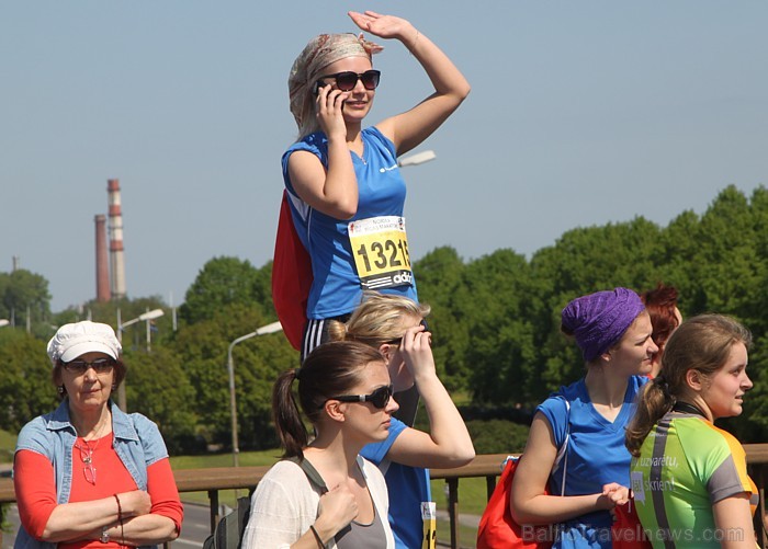 21. Rīgas maratons, kas notika 20.05.2012 un pulcēja dažādās distancēs 18 180 skrējējus (www.wess-select.lv) 75640