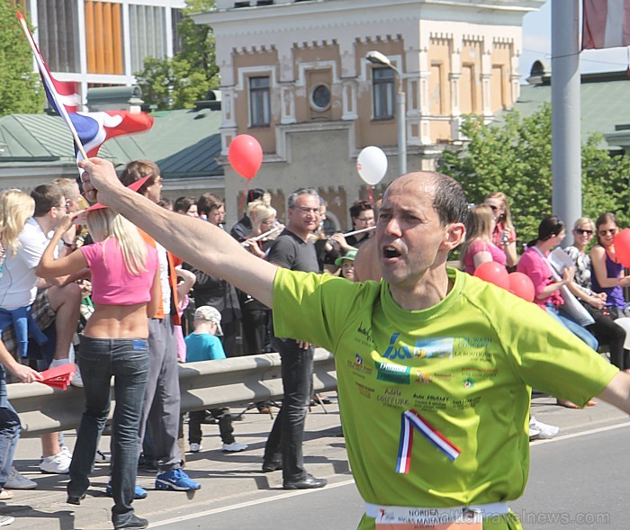 21. Rīgas maratons, kas notika 20.05.2012 un pulcēja dažādās distancēs 18 180 skrējējus (www.wess-select.lv) 75642