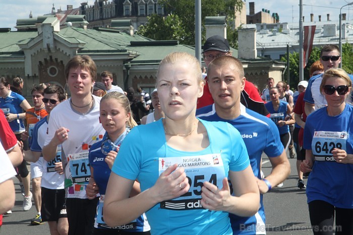 21. Rīgas maratons, kas notika 20.05.2012 un pulcēja dažādās distancēs 18 180 skrējējus (www.wess-select.lv) 75654