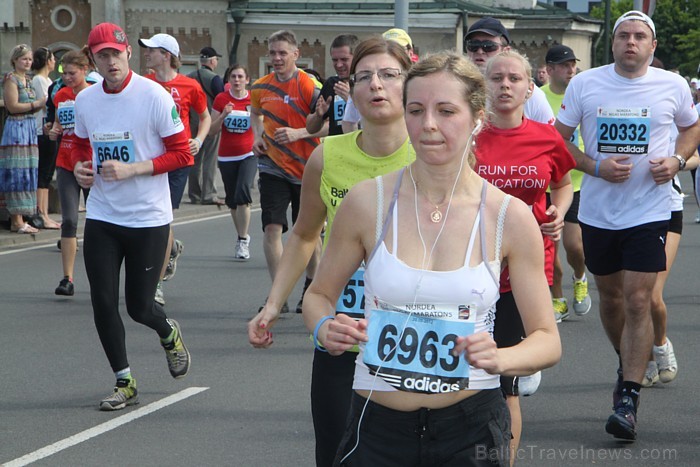 21. Rīgas maratons, kas notika 20.05.2012 un pulcēja dažādās distancēs 18 180 skrējējus (www.wess-select.lv) 75659