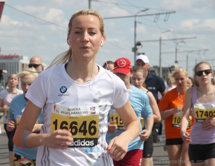 21. Rīgas maratons, kas notika 20.05.2012 un pulcēja dažādās distancēs 18 180 skrējējus (www.wess-select.lv) 75693