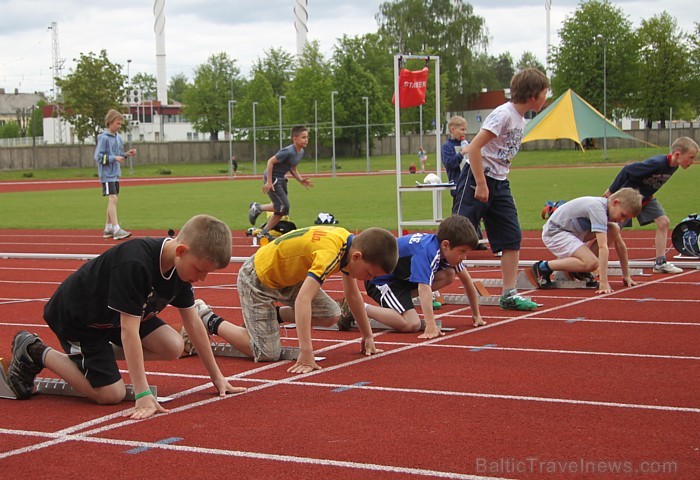 Ogres novada sporta centra atklātās sacensības vieglatlētikā - vairāk informācijas par Ogri - www.latvijascentrs.lv 75923