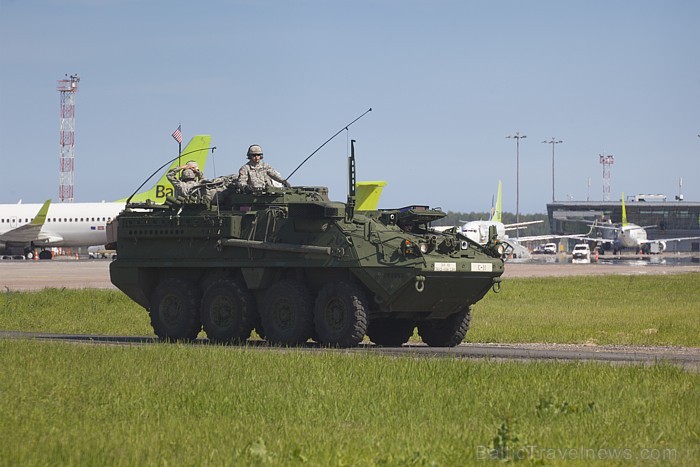 08.06.2012 lidostā «Rīga» nosēdās viena no lielākajām militārajām kravas lidmašīnām - Lockheed C-5A «Galaxy» Foto: www.fotoprojekts.lv 76624