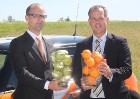 Sixt vadītājs Baltijas valstīs Arnis Jaudzems un airBaltic prezidents Martins Gauss - zaļš un orandžs 4