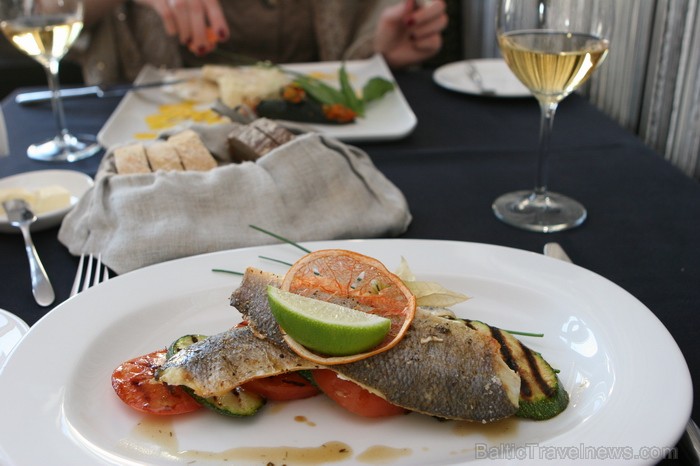 Mājīga un vēsturiska iekšpagalma ieskauts uz viesnīcas jumta atrodams gardēžu restorāns «Gourmand». Foto: Mārtiņš Strubergs (www.mss-studio.com) 77267