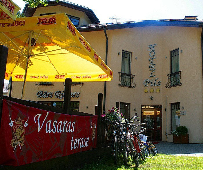 Jūties kā mājās Siguldas trīs zvaigzņu viesnīcā Hotel Pils  www.hotelpils.lv 77615