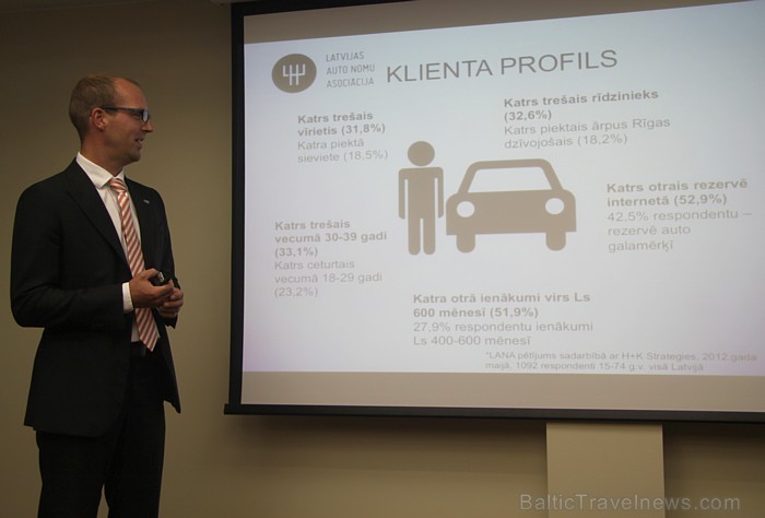 5.07.2012 Latvijas Auto nomu asociācija viesnīcā Radisson Blu Elizabete prezentēja 10 ieteikumus, kurus būtu jāievēro tiem, kuri nomā automašīnas - ww 78380