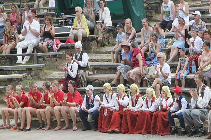 Starptautiskais folkloras festivāls «Baltica 2012» Ikšķilē - www.latvijascentrs.lv 78423