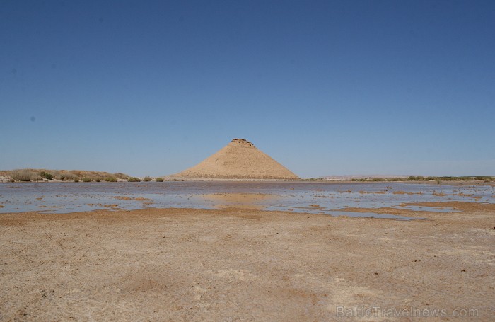Dodies uz Sahāras tuksnesi (Onk Ejmel) mirāžas meklējumos. Valsts: Tunisija 79185