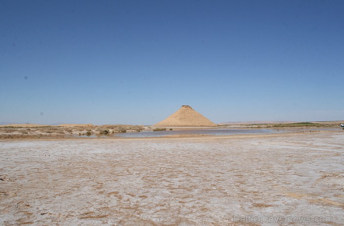 Dodies uz Sahāras tuksnesi (Onk Ejmel) mirāžas meklējumos. Valsts: Tunisija 79194