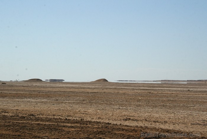 Dodies uz Sahāras tuksnesi (Onk Ejmel) mirāžas meklējumos. Valsts: Tunisija 79205