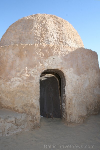 Travelnews.lv sameklē filmas Zvaigžņu kari pilsētas dekorācijas Sahāras tuksnesī (Tunisija) 79271