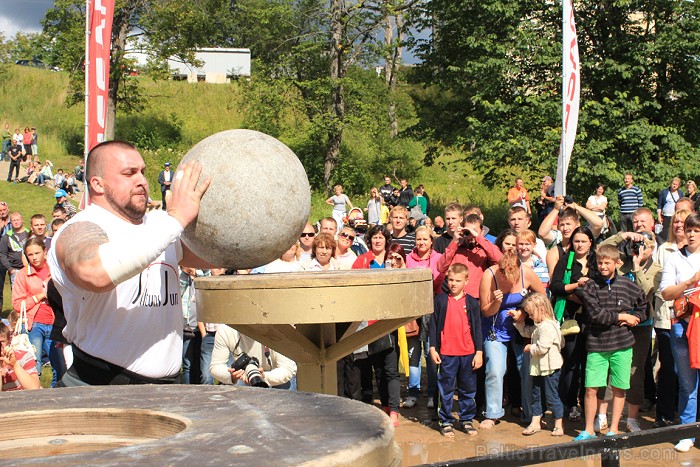 21. un 22. Līvānos un Ērgļos notika Spēkavīru divcīņu sacensības.  Foto: www.parstipru.lv 79314