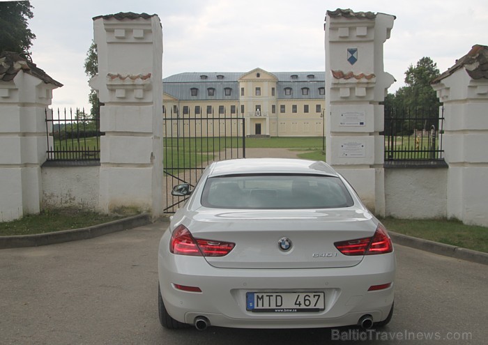 BMW Gran Coupe 640i pie Krāslavas pils 79749