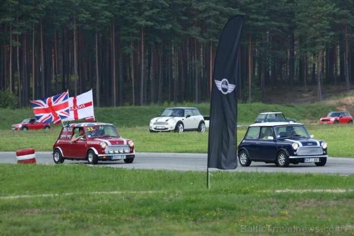 Izaicinājuma sacensībās Baltic Mini Challenge 2012 iekaro skatītāju sirdis, 04.08.2012 Foto: Juris Ķilkuts www.fotoatelje.lv 80211