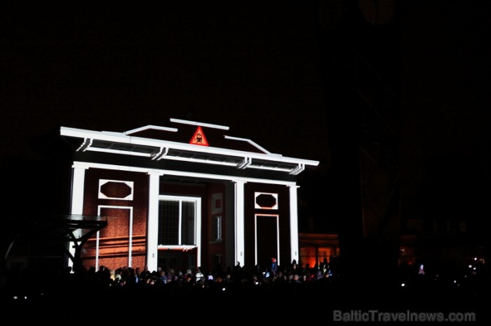 Siguldā atklāts unikāls Laimas pulkstenis un jauns tūrisma informācijas centrs Dzelzceļa stacijā. Foto: Juris Ķilkuts www.fotostudijas.lv 81402