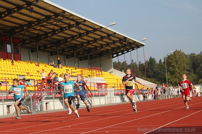 Ogres, Ikšķiles, Ķeguma, Lielvārdes novadu skolu vieglatlētikas sacensības 19.09.2012. Foto sponsors: www.latvijascentrs.lv 82352