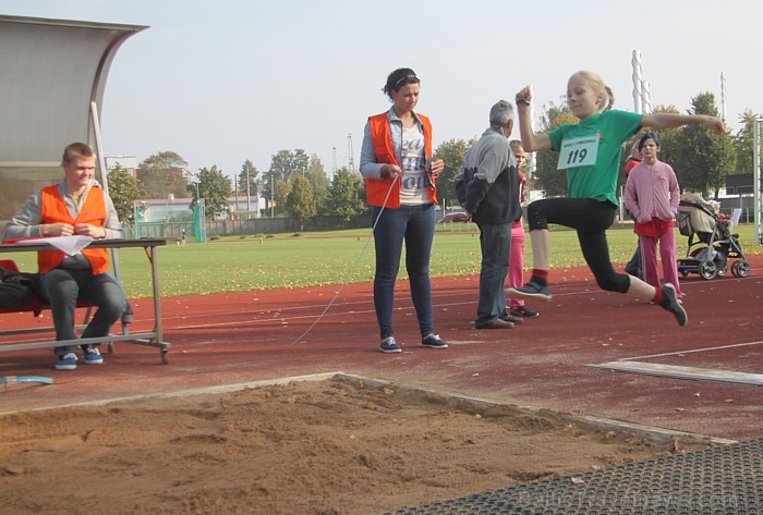 Ogres, Ikšķiles, Ķeguma, Lielvārdes novadu skolu vieglatlētikas sacensības 19.09.2012. Foto sponsors: www.latvijascentrs.lv 82354