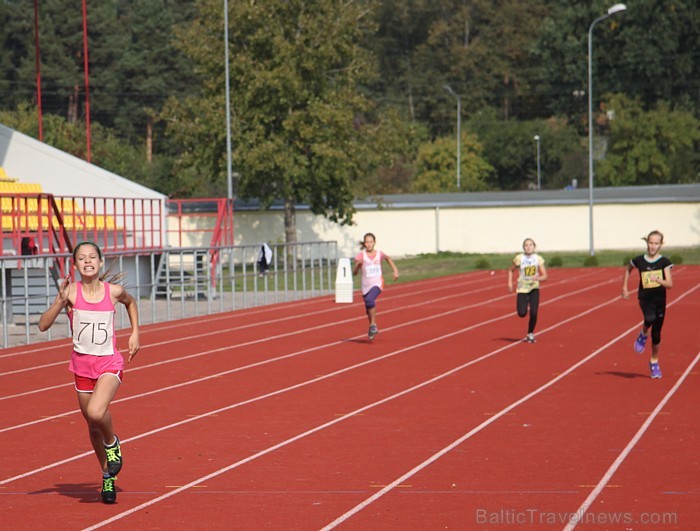 Ogres, Ikšķiles, Ķeguma, Lielvārdes novadu skolu vieglatlētikas sacensības 19.09.2012. Foto sponsors: www.latvijascentrs.lv 82368