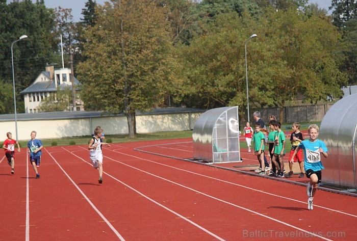 Ogres, Ikšķiles, Ķeguma, Lielvārdes novadu skolu vieglatlētikas sacensības 19.09.2012. Foto sponsors: www.latvijascentrs.lv 82369