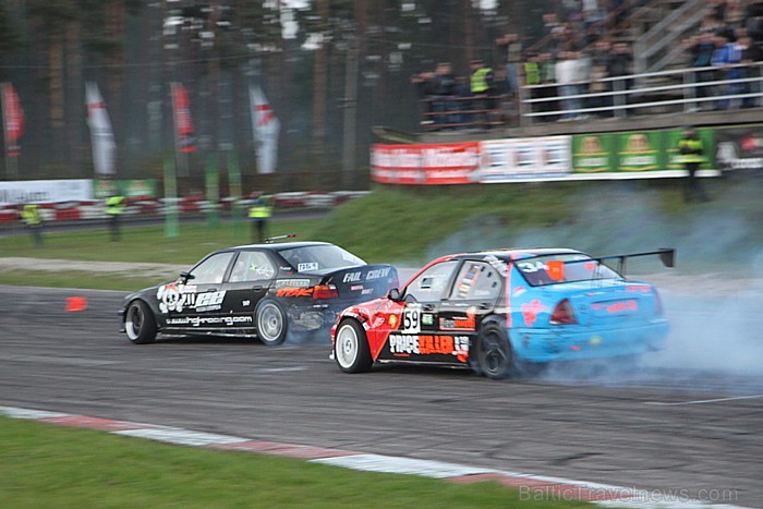 Drifta sezonas noslēgums 2012 Biķerniekos. Foto sponsors: www.sixt.lv 82788