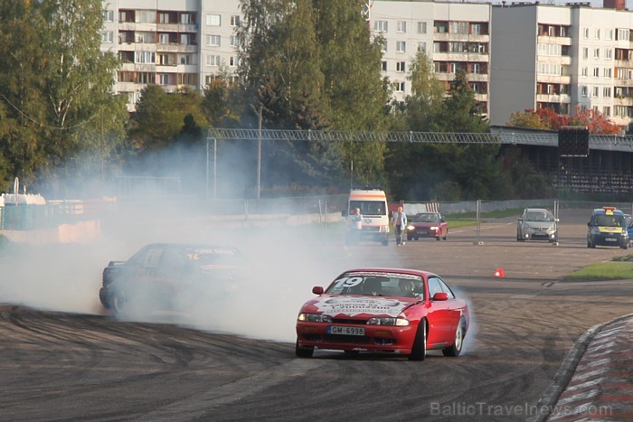 Drifta sezonas noslēgums 2012 Biķerniekos. Foto sponsors: www.avis.lv 82801