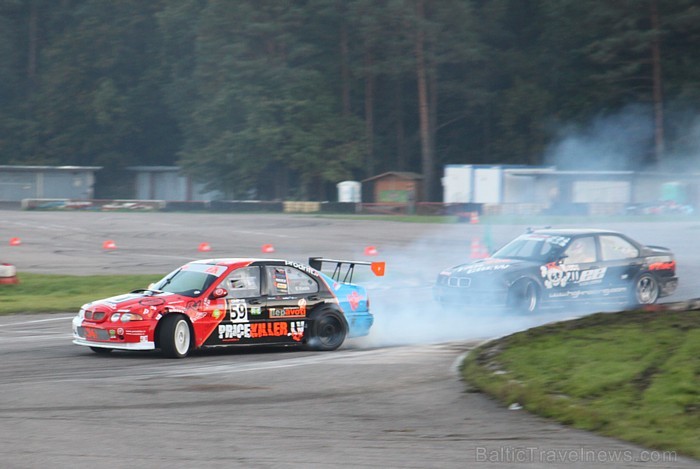 Drifta sezonas noslēgums 2012 Biķerniekos. Foto sponsors: www.avis.lv 82804