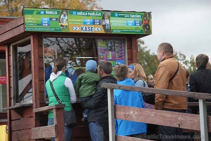 Zelta rudens iezīmējas Siguldā. Foto sponsors: www.tourism.sigulda.lv 82941