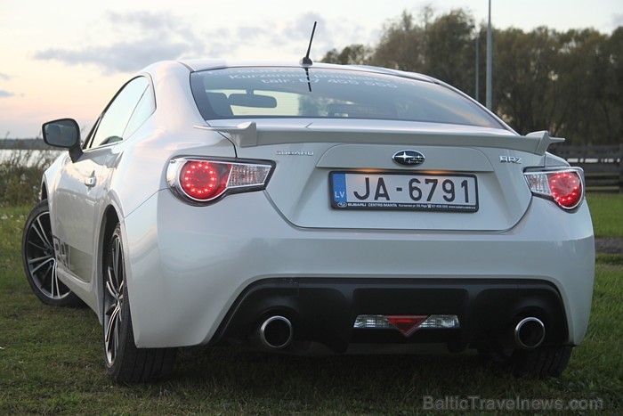 Travelnews.lv testētais Subaru BRZ Sport salonā maksā 35 000 eiro, kas ir ievērojama summa sporta automašīnai, kura līdz 100 km/h ieskrienas par 7,6 s 83125