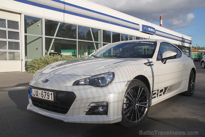 Travelnews.lv testētais Subaru BRZ Sport priecēja ar mazliet pārbūvētu izpūtēju, kas pie augstākiem motora apgriezieniem pievērsa apkārtējo uzmanību.  83128