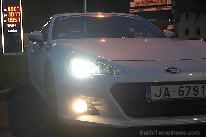 Testētais Subaru BRZ Sport uz 100 km sportiskā režīmā patērēja apmēram 11-13 litrus benzīna (98), lai gan pēc dokumentācijas ir iespējams braukt ar 7. 83148