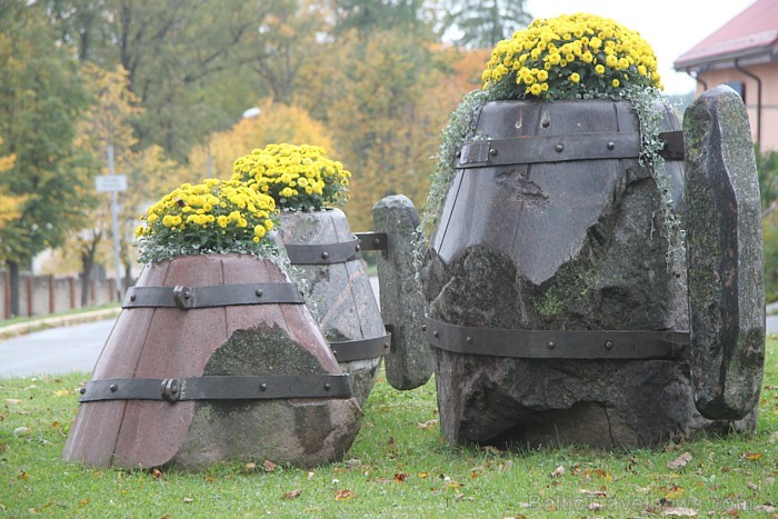 Vidzemes pilsēta Cēsis rudenī. Foto sponsors: www.tourism.cesis.lv 83150