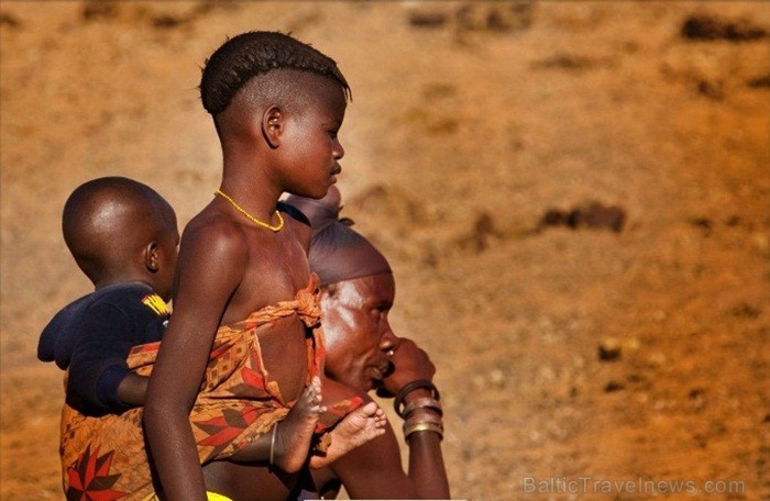 Namībijas iedzīvotāji ir lepni ne tikai par sevi, bet arī savu kultūru. Foto: www.namibiatourism.com 83190