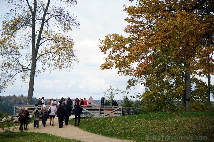 Sigulda joprojām ir nemainīga rudens klasika, par kuru interese nav mazinājusies. Foto: www.tourism.sigulda.lv 83437