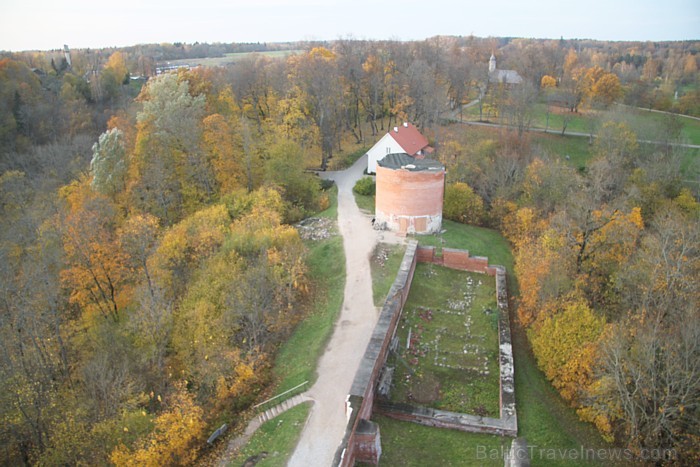 Rudens «zelts» izkrāšņo Turaidas muzejrezervātu. Foto sponsors: www.tourism.sigulda.lv 83643