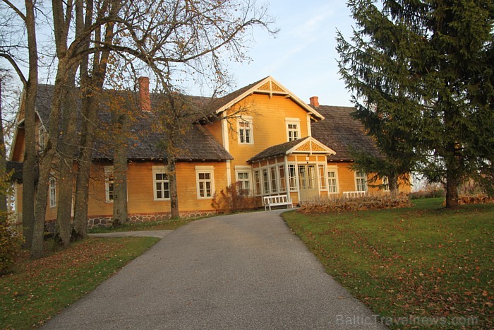 Rudens «zelts» izkrāšņo Turaidas muzejrezervātu. Foto sponsors: www.tourism.sigulda.lv 83672