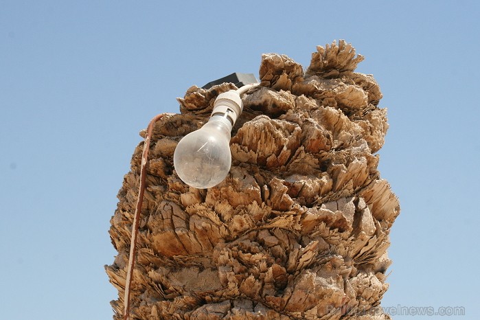 Vēja darinātās smilšu klintis Dbebcha ciemā (Tunisijā) 83743