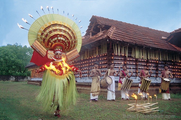 Kerala ir viens no Indijas štatiem, kas atrodas Indostānas pussalas dienvidos un Keralu sauc par Dievu, maģijas un garšvielu zemi. Foto:www.keralatour 84709