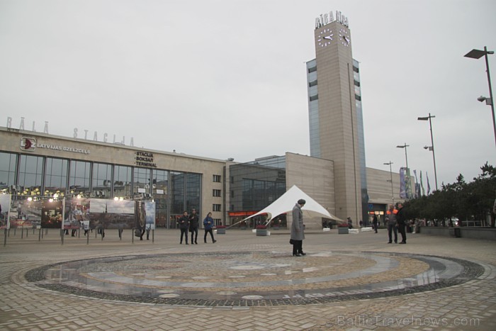 Pie tirdzniecības centra «Origo» 14.11.2012 atklāj Saules pulksteni 84873