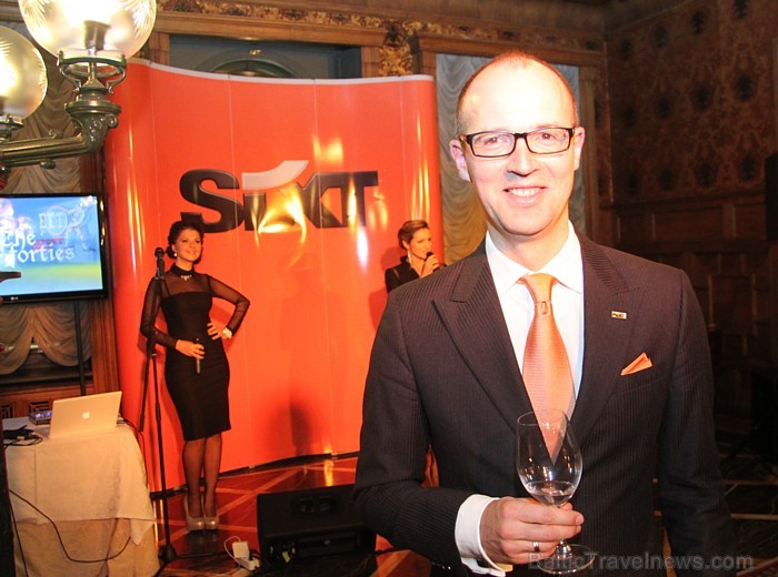 Starptautiskā autonoma Sixt svin 100 gadu jubileju 15.11.2012 piecu zvaigžņu viesnīcā. Foto sponsors: www.sixt.lv 84984