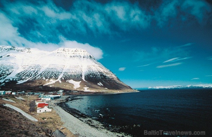 Islande jeb Īslande ir salu valsts Atlantijas okeāna ziemeļos starp Grenlandi, Norvēģiju un Britu salām. Foto: www.icelandtouristboard.com 85149