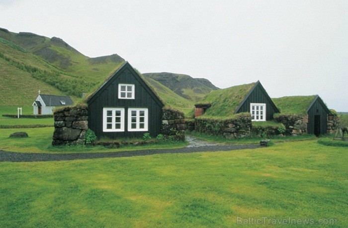 Islande jeb Īslande ir salu valsts Atlantijas okeāna ziemeļos starp Grenlandi, Norvēģiju un Britu salām. Foto: www.icelandtouristboard.com 85173