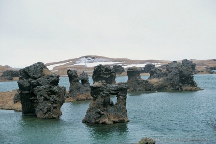 Islande jeb Īslande ir salu valsts Atlantijas okeāna ziemeļos starp Grenlandi, Norvēģiju un Britu salām. Foto: www.icelandtouristboard.com 85181