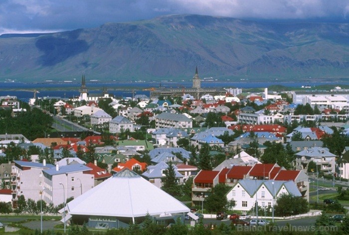 Islande jeb Īslande ir salu valsts Atlantijas okeāna ziemeļos starp Grenlandi, Norvēģiju un Britu salām. Foto: www.icelandtouristboard.com 85186